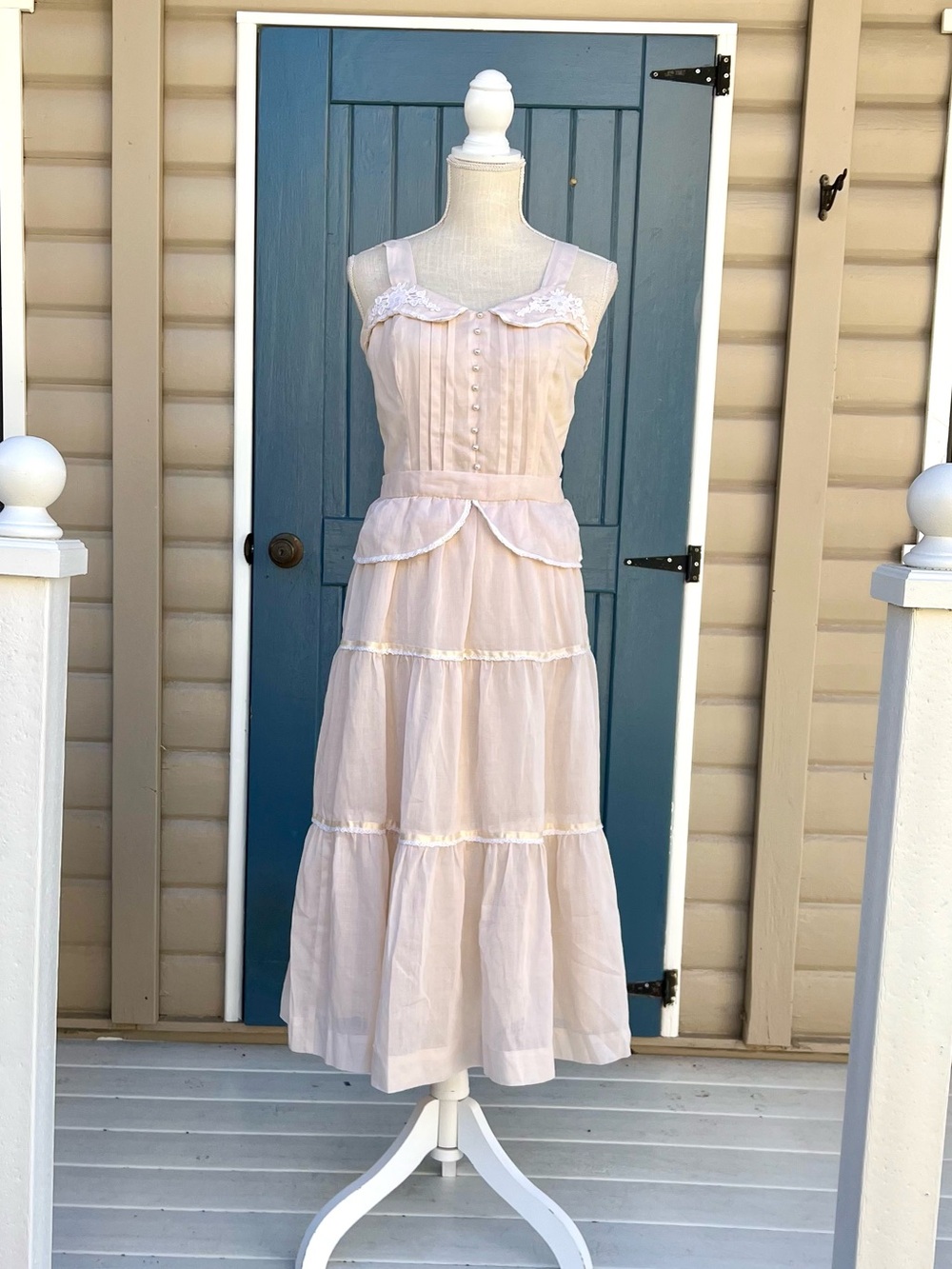 Vintage 1970s Pink Prairie Dress Cottagecore Lace Tiered Peplum Dress Women’s S